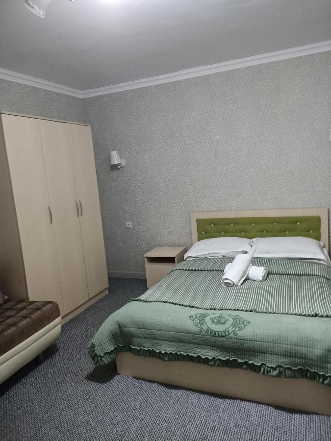 Хостел Makenty House Astana Екстер'єр фото