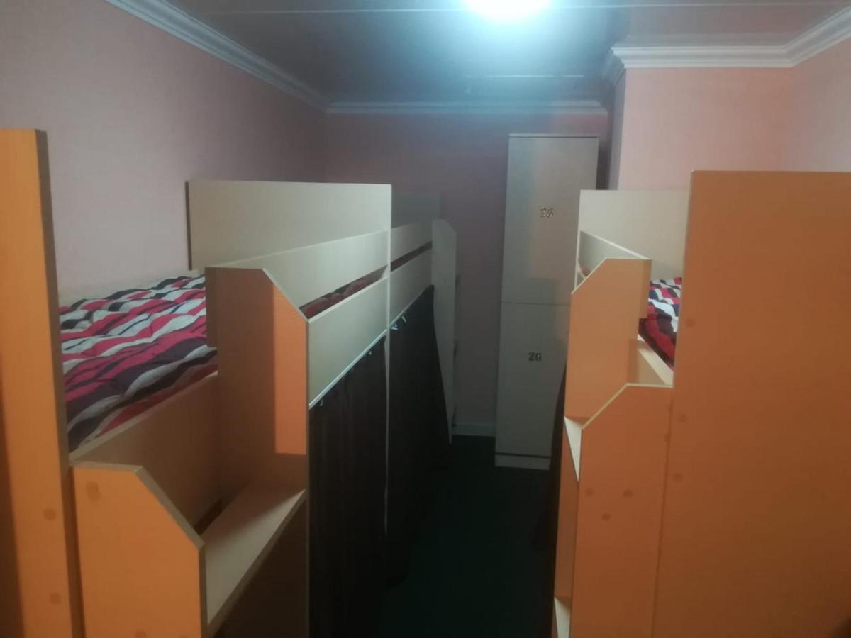 Хостел Makenty House Astana Екстер'єр фото
